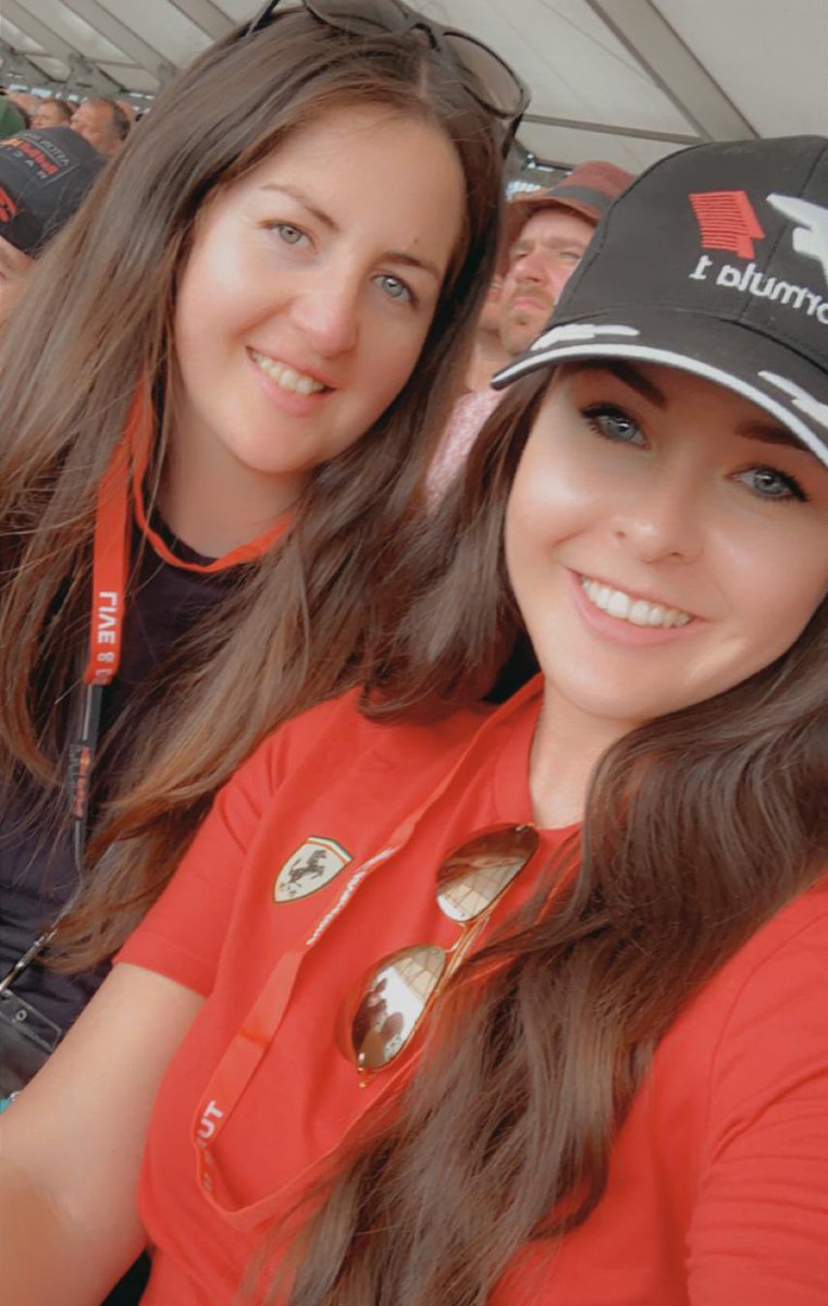 laustin35's tweet photo. Enjoying the weather and the f1! ☀️🏎 @SilverstoneUK #Silverstone #Formula1 #tracktv @HayleyVictoriaN #F1 @Silverstone247 https://t.co/8PFimIQjGK