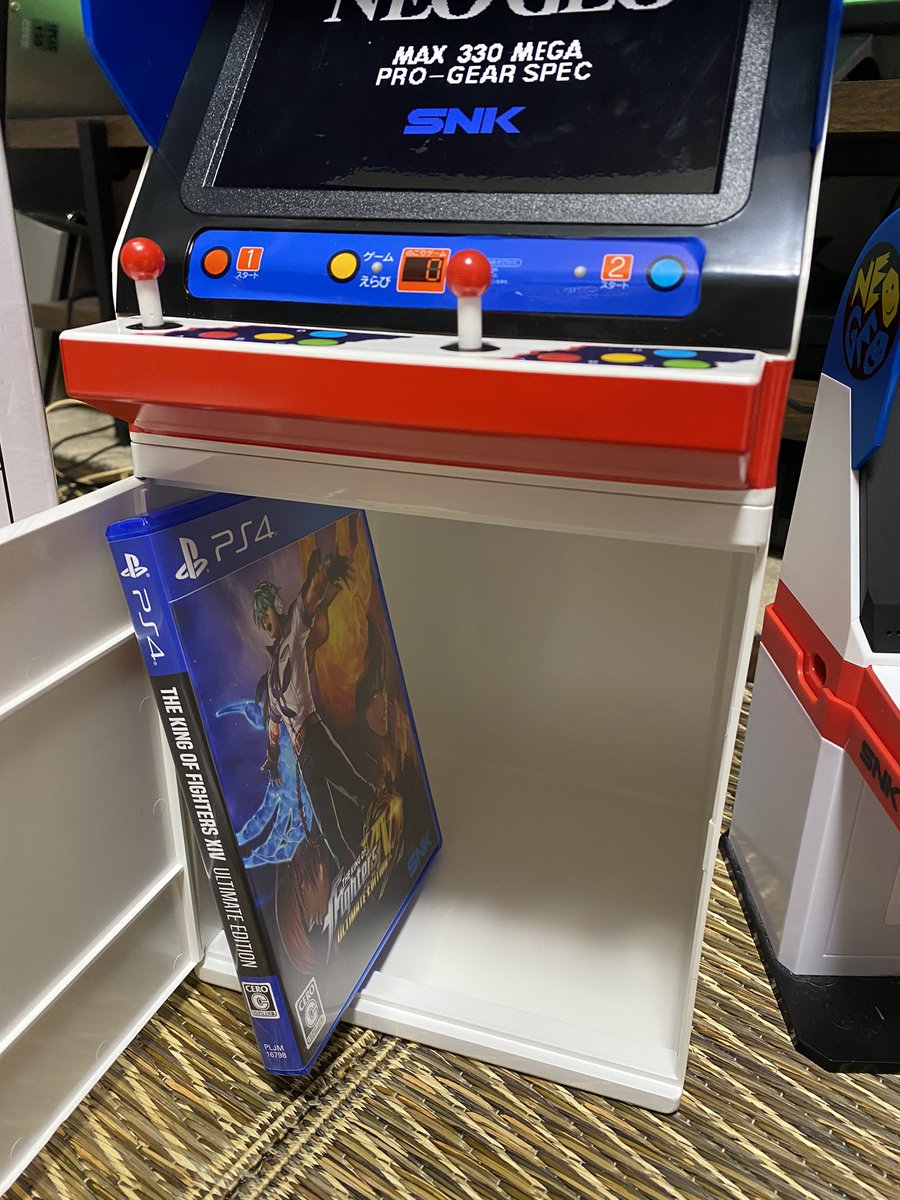 高木 謙一郎 C Kof14ue限定版の筐体型ソフト収納ケースが意外と大きくて良い Snk