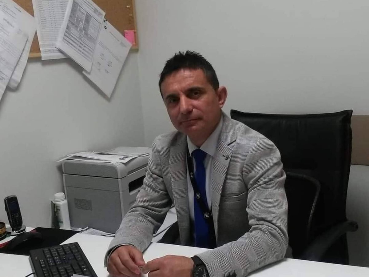 isagul52's tweet photo. Yeveli Mahallemizde Genç yaşta hayata veda eden kardeşimiz Yücel Yıldırı’a
Allah’tan rahmet;yakınlarına sabırlar diliyorum. https://t.co/paSF92WrIE