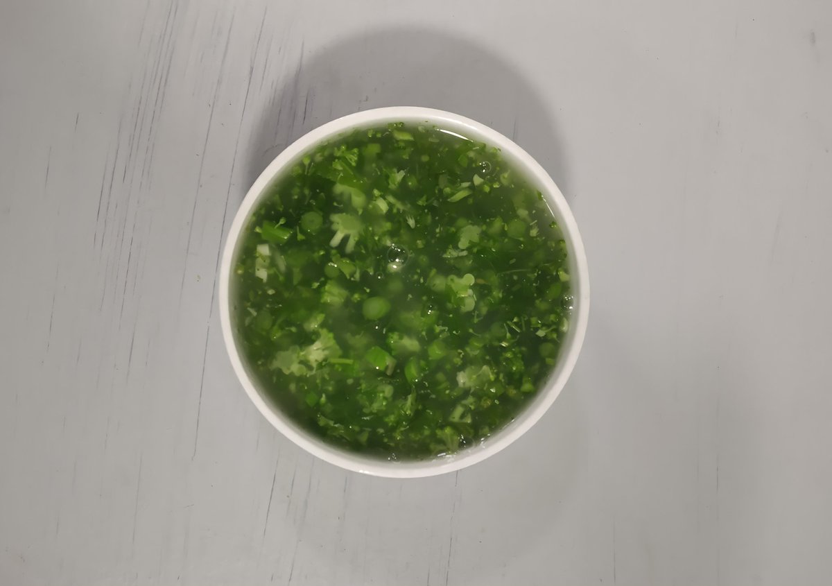Shahrukhahmed84's tweet photo. Lemon Coriander Soup 
asparagus broccoli 
@Shahrukhahmed84
#chefshahrukhahmed #srkahmed https://t.co/gdLqIiYyea