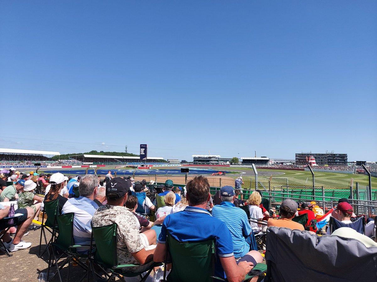 TorevellCalvert's tweet photo. @MercedesF1_Live sat watching the practise but your cars are the only ones you can't see the numbers on,everyone else has solid block numbers,pls sort! https://t.co/aHS5eguZdE