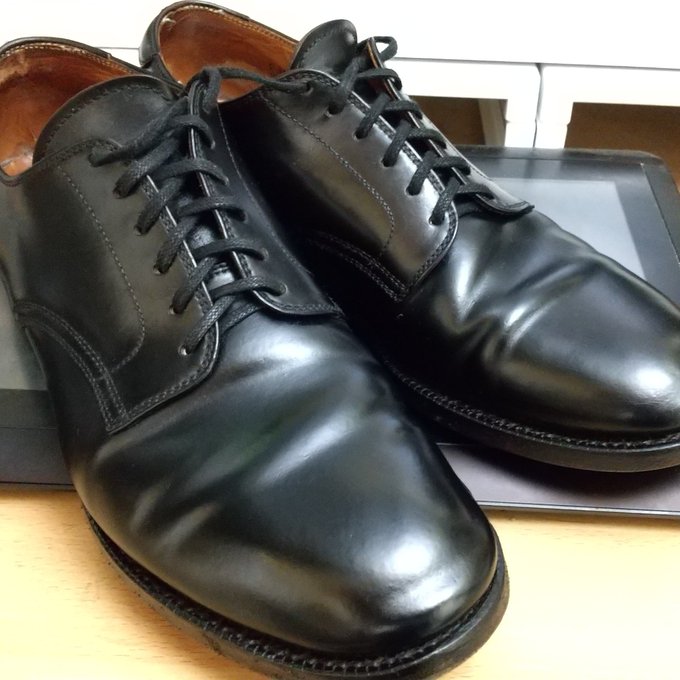 古いクリームを落として磨き直したらけっこういい感じに。 