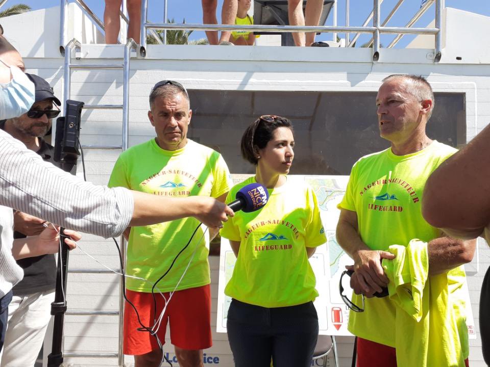 sarahelhairy's tweet photo. #Nice | En compagnie des sauveteurs et des surveillants de baignade de la @VilledeNice @sdis_06 

Étudiants ou engagés en service civique, ces jeunes sauvent des vies consacrant leur été à notre sécurité.

Merci ! 🌊🇫🇷 https://t.co/3nZoKgEFg7