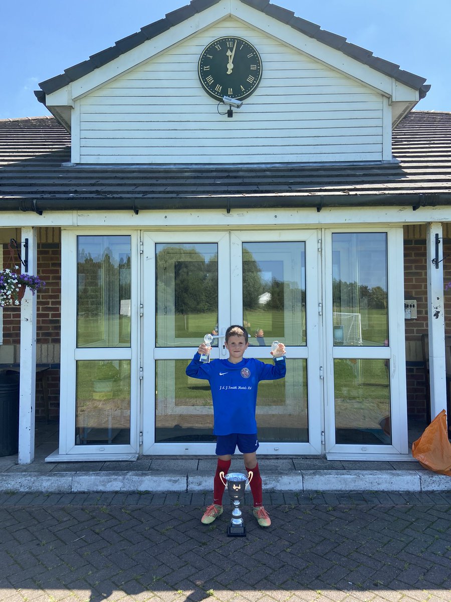 FcUnsworthU11s's tweet photo. Players player , what a season this lad has had , recognised by not only everyone who watches him but more importantly his fellow team mates , could have won any award today massive well done Paddy 👏🏆👏 https://t.co/boa9Vc4Ff9