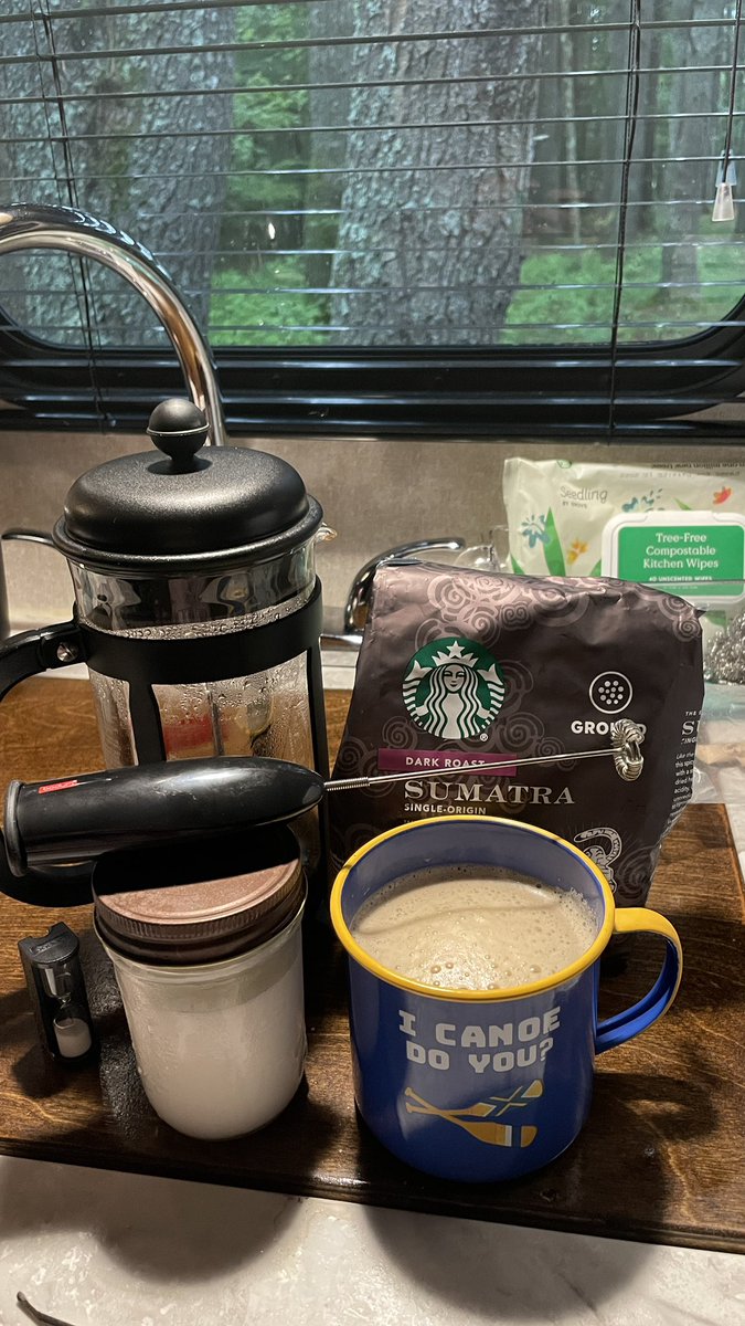 dmmb628's tweet photo. @Starbucks Camp coffee! #coffeelover #starbucksadventures #happycamper https://t.co/EPzQe5jMVd