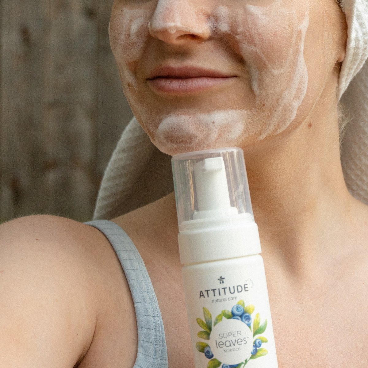 ATTITUDEliving's tweet photo. What's Foaming, Cleansing &amp; Moisturizing?🕵️‍♀️One last clue: it leaves your skin radiant and soft!🌿 Meet our new micellar foaming cleansers that are infused with super leaves extracts with exceptional properties. Read our article ↠ https://t.co/RfhxpybZ8H https://t.co/HQHD4cMnlj