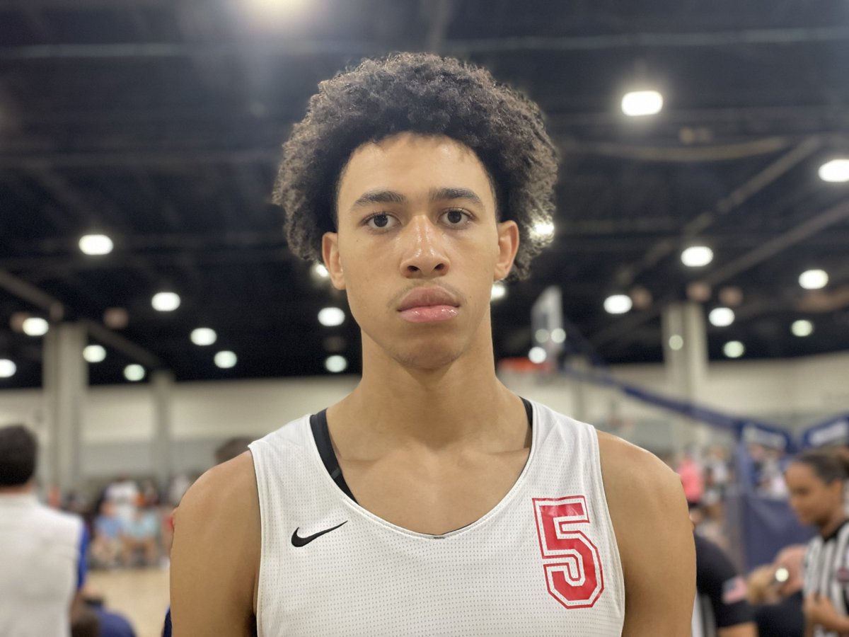 coachbri_uga's tweet photo. My top performers from Day 1 of the #GrassrootsShowcase 

Anthony Black
Brenen Lorient
Leon Bond
Cole Farrell
Andrew Akuchie
Elijah Wyche
Prince Mosengo
David Craig 
Jalon Cole
Kevins Charles 
Dawson Barr
Bronson Borlace https://t.co/4bgKZpYSjj