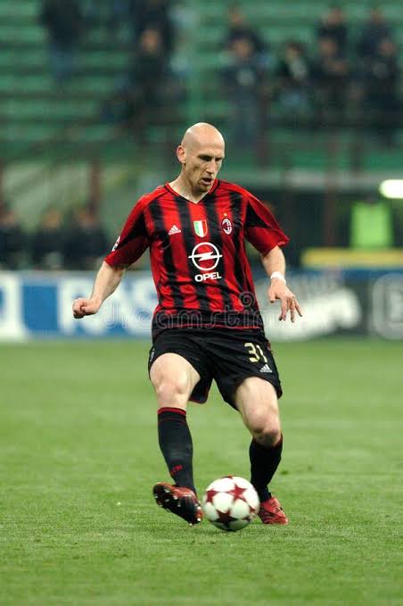 Happy bday Jaap Stam
Born : july 17, 1972 