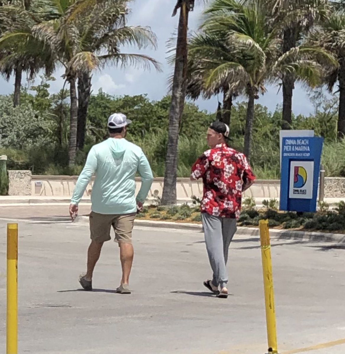 We also have Proud Boy Brian Connerton in the red shirt. Apparently he can’t decide weather he’s at the beach or headed to the gym. 🏋️

In total they had maybe 6 ppl at their sad &amp; failed party. 

Remember: #KeepMiamiFashFree but also #KeepBrowardFashFree 

More updates coming!