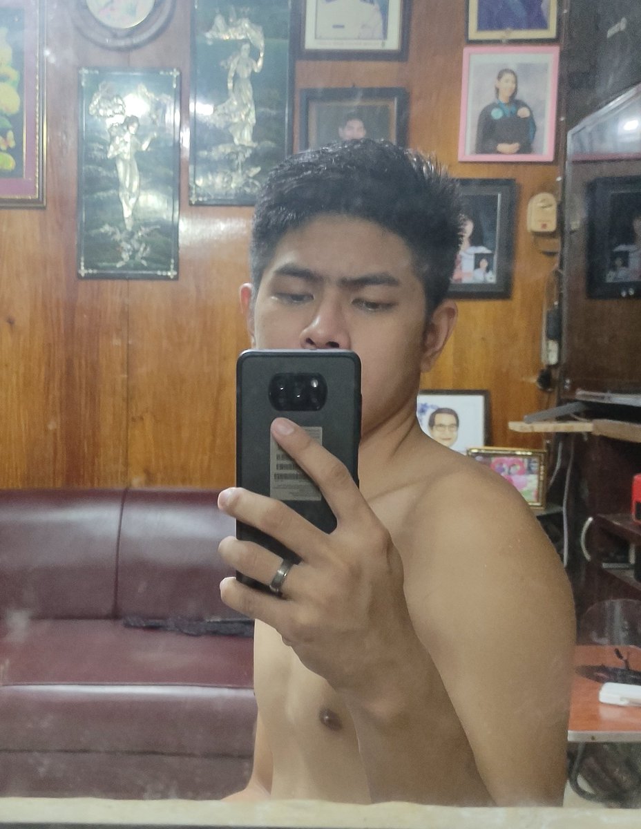 ItsMeJohen's tweet photo. Matutulog ng presko. 😁 https://t.co/KGqBTE8Rj1