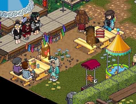 OfficialHabboUN's tweet photo. 💕 Yesterday's fUN moments at our Carnival Telephrase event with FiS!! 💕

with our wonderful host Appartment ✨
#habboun #habbo https://t.co/djdSHhIh6w