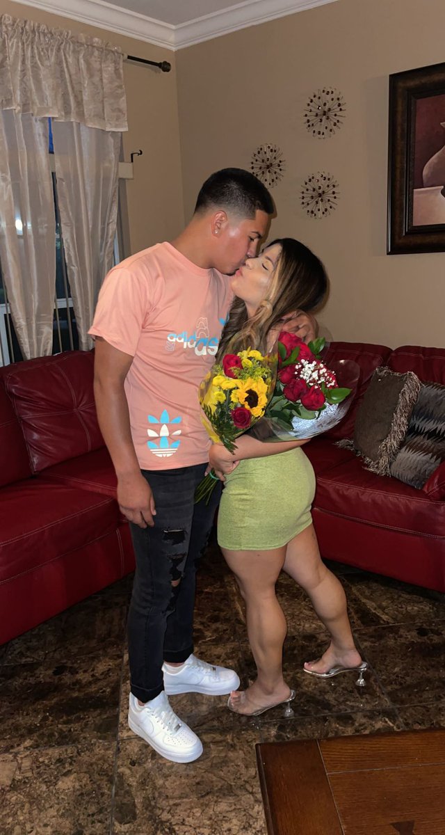 ChealseaFerrera's tweet image. Truly blessed, 3 years strong 🤞