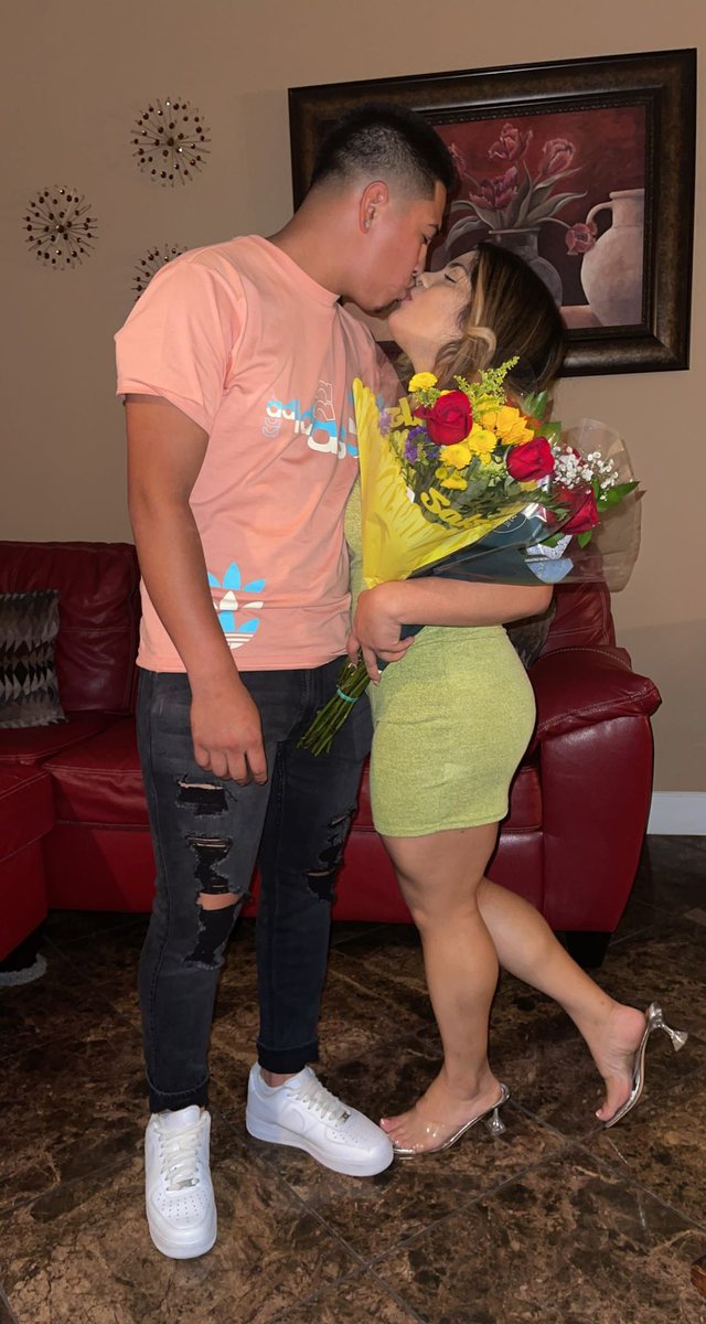 ChealseaFerrera's tweet image. Truly blessed, 3 years strong 🤞