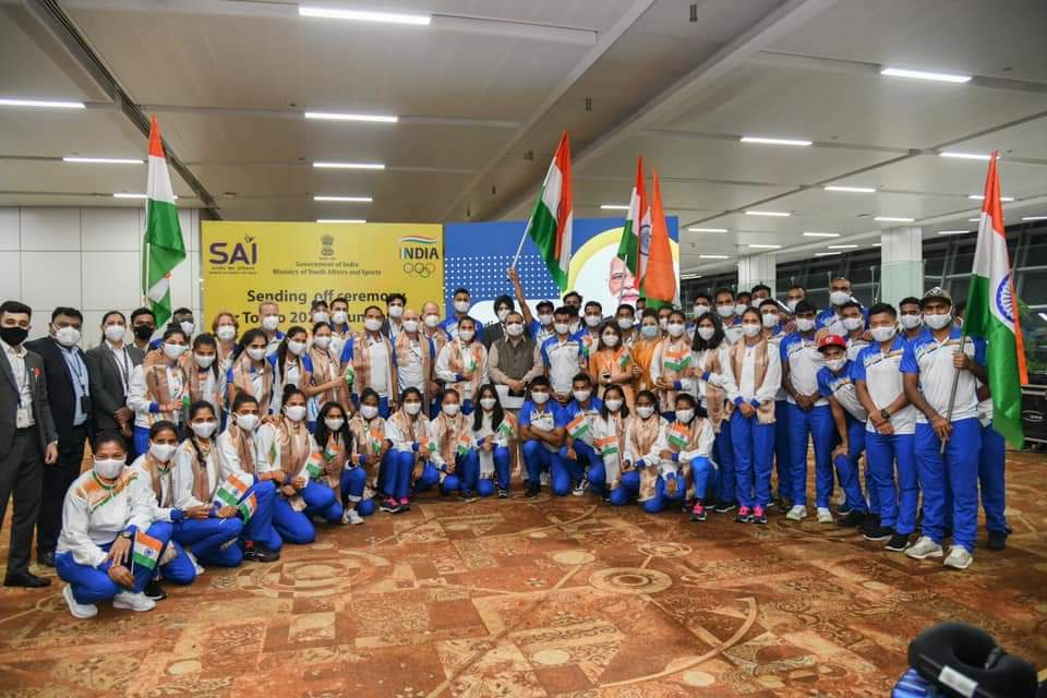 flickersingh's tweet photo. #readyfortokyo 🇮🇳🥇🇮🇳🏑
#Cheer4India
#bestwishesforyou 🇮🇳🥇🇮🇳🏑
#ChakDeIndia https://t.co/4OzXuO7TjW