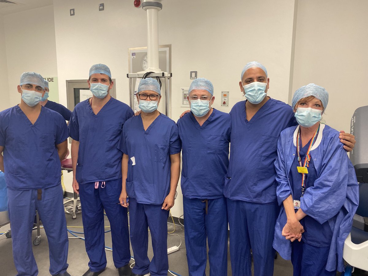 Delighted to welcome Mr #AsitArora at the #ListerHospital <a href="/enherts/">East and North Hertfordshire Teaching NHS Trust</a> proctoring 3 #TORS cases. The H&amp;N #robotic service at <a href="/enhearts/">Rylee Enos</a> trust is the first such service across Beds/Herts/Cambs  and Norwich.