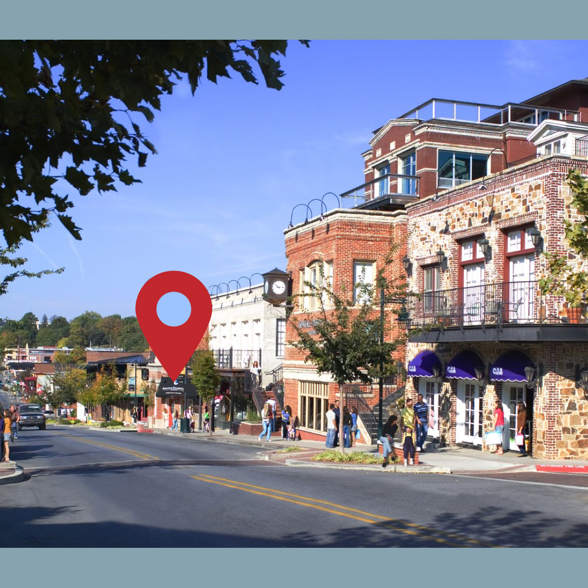 It's a great day for Dickson Street! Hit the #FayettevilleFarmersMarket and then mosey on down. We are here 10-3. #shoplocal #dicksonstreet #hometownjeweler