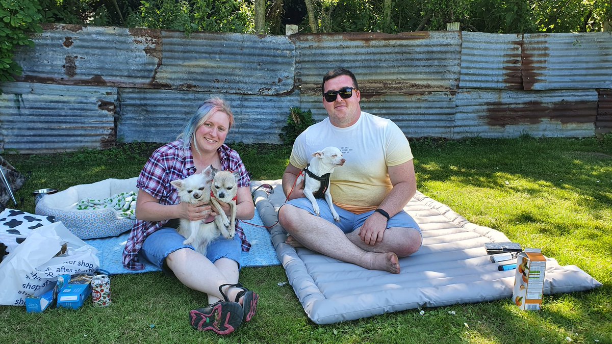 CamperPurple's tweet photo. Well nice to be back in a tent even for the one weekend. Right now I'm using my pop up tent that would normally be used for fishing or deer stalking but it does a pretty good job at housing all of us. Fluffs included https://t.co/edH4wO9g4i