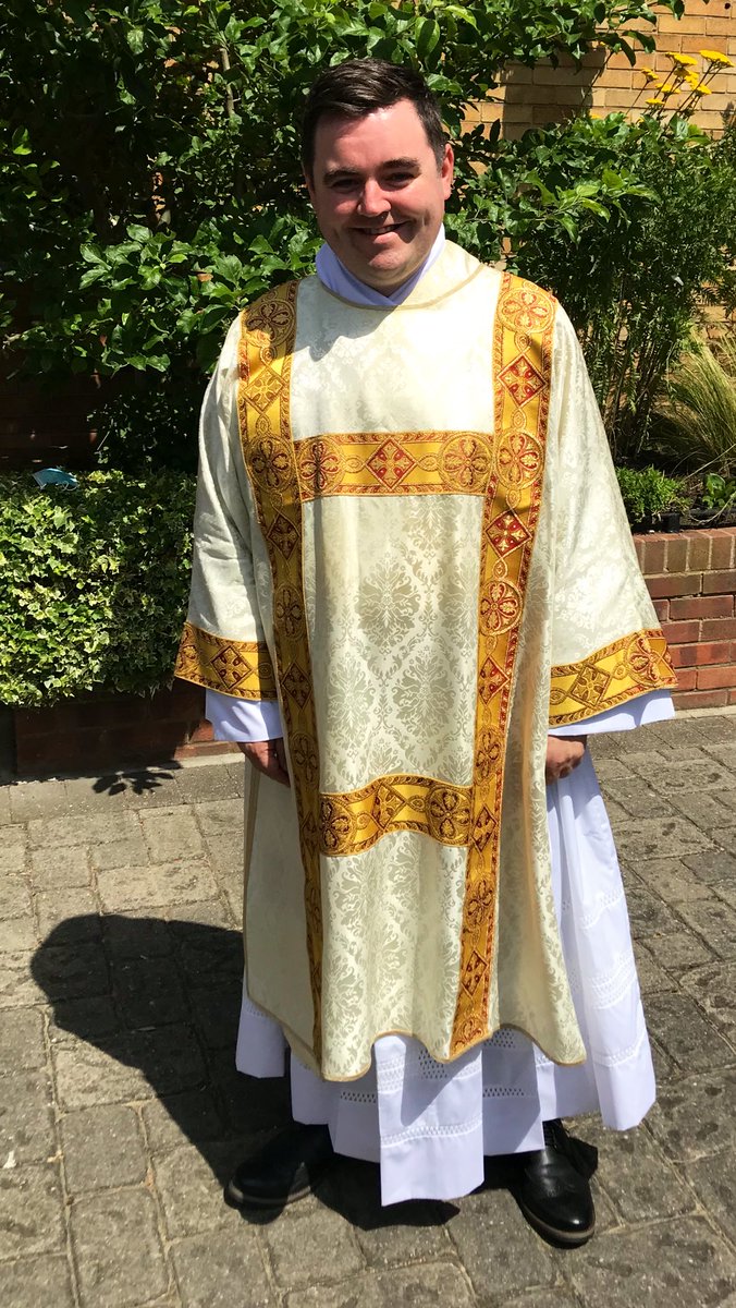 Many congratulations and blessings to the newest Deacon @BrentwoodRC. Rev Damien Wade was ordained by Bishop Alan today. Damien is full of joy & humour, warmth & kindness. He was a superb teacher @dlsbasildon @BasCathOLAS and a wonderful @BrentwoodCYS Lourdes leader.