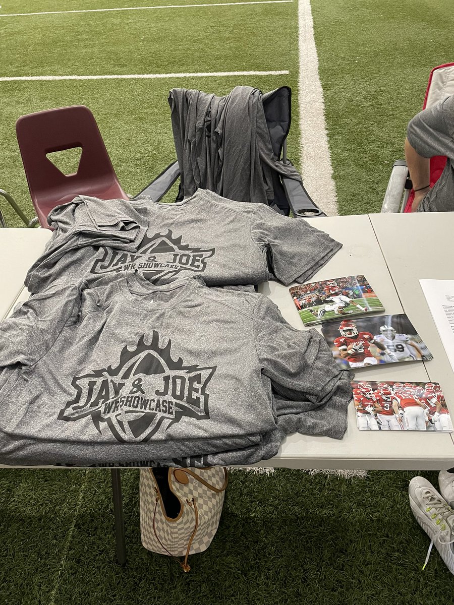 <a href="/JoeAdams_3/">Joe Adams</a>