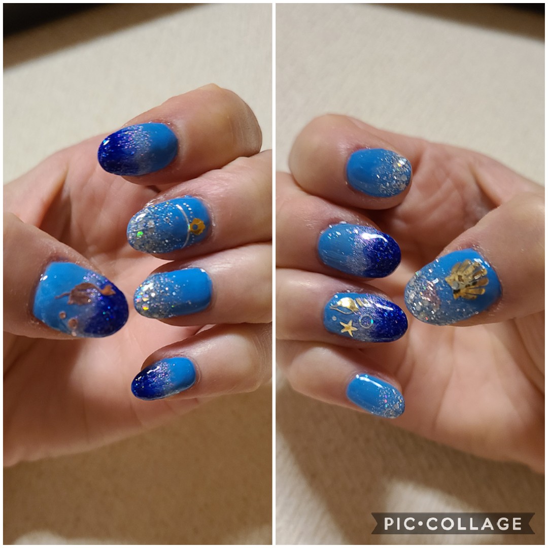 ぷちでびる 前回アースラネイルだった事もあり 夏なので アリエル ネイル セリアのジェルネイル とdaisoのネイルシール 指先に海とかゾッとするけどw セルフネイル セルフネイル初心者 セルフジェルネイル セルフジェルネイル