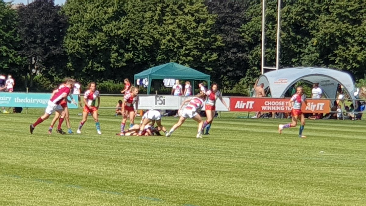 Action from the final pool game <a href="/S7SRugby/">LIT Super Sevens Series (UK)</a> at <a href="/NottinghamRugby/">Nottingham Rugby</a> 
Great weather
Great rugby
<a href="/wowhydrate/">WOW HYDRATE</a> @AXIWI_com