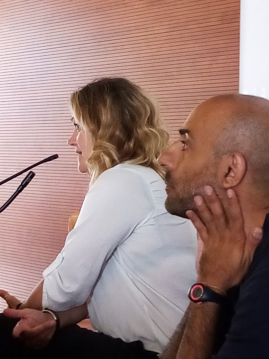 MastCrimCritica's tweet photo. Ultima lezione oggi del @MastCrimCritica 2020/21, discussione finale e brindisi 🥂 buona fortuna a tutte e tutti! A settembre #Criminologiacritica https://t.co/XMq4SKQHlm