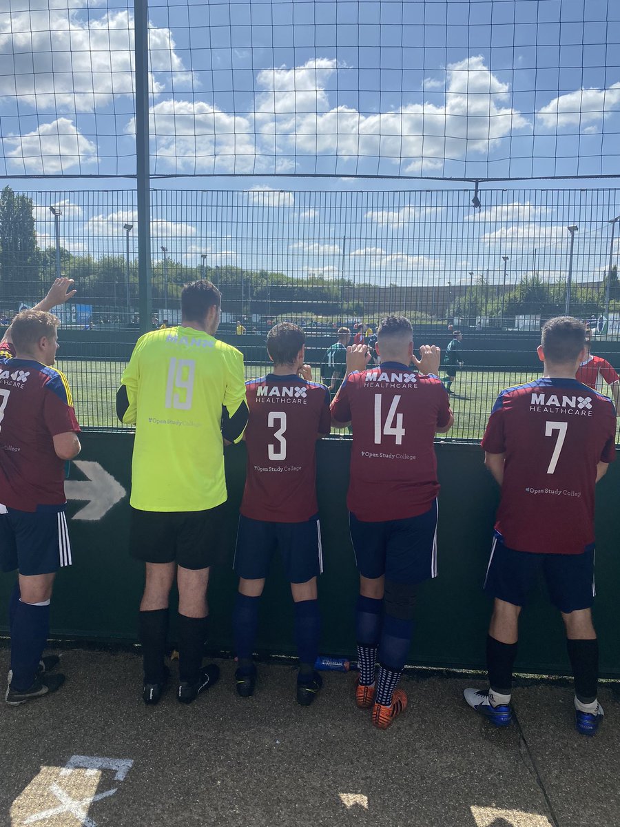 WMASCovFC's tweet image. Thank you to @ESFL20 for putting on the well organised 5 aside tournament today. 

We had a great time. Unfortunately didn’t make it through to the last stages! 

Thank you to @OpenStudyColl for sponsoring us. Glad we finally met you! #football #emergencyservices #thankyou
