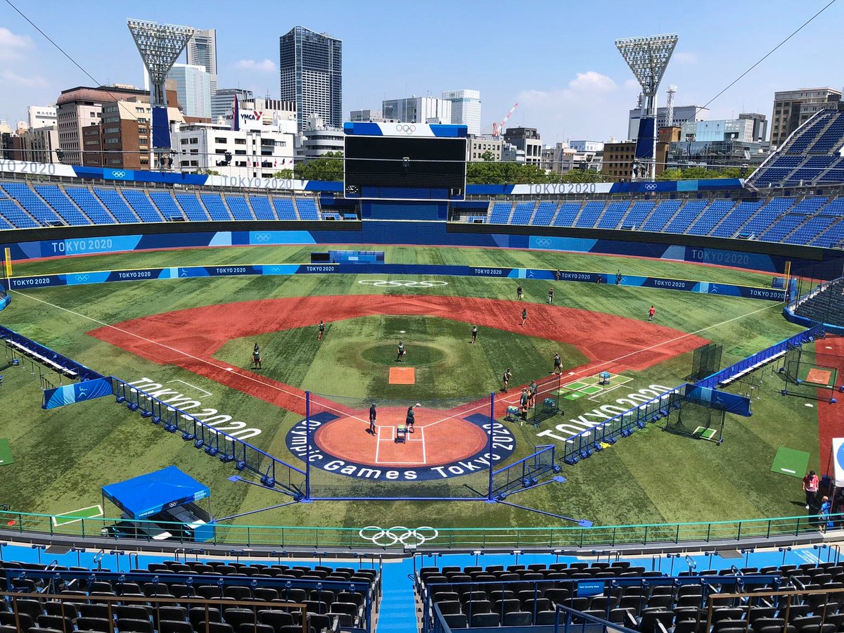 De Olympische honkbal- en softbaltoernooien worden voor het eerst in hetzelfde stadion gehouden. Onder meer dankzij een inschuifbare werpheuvel. #honkbal #softbal