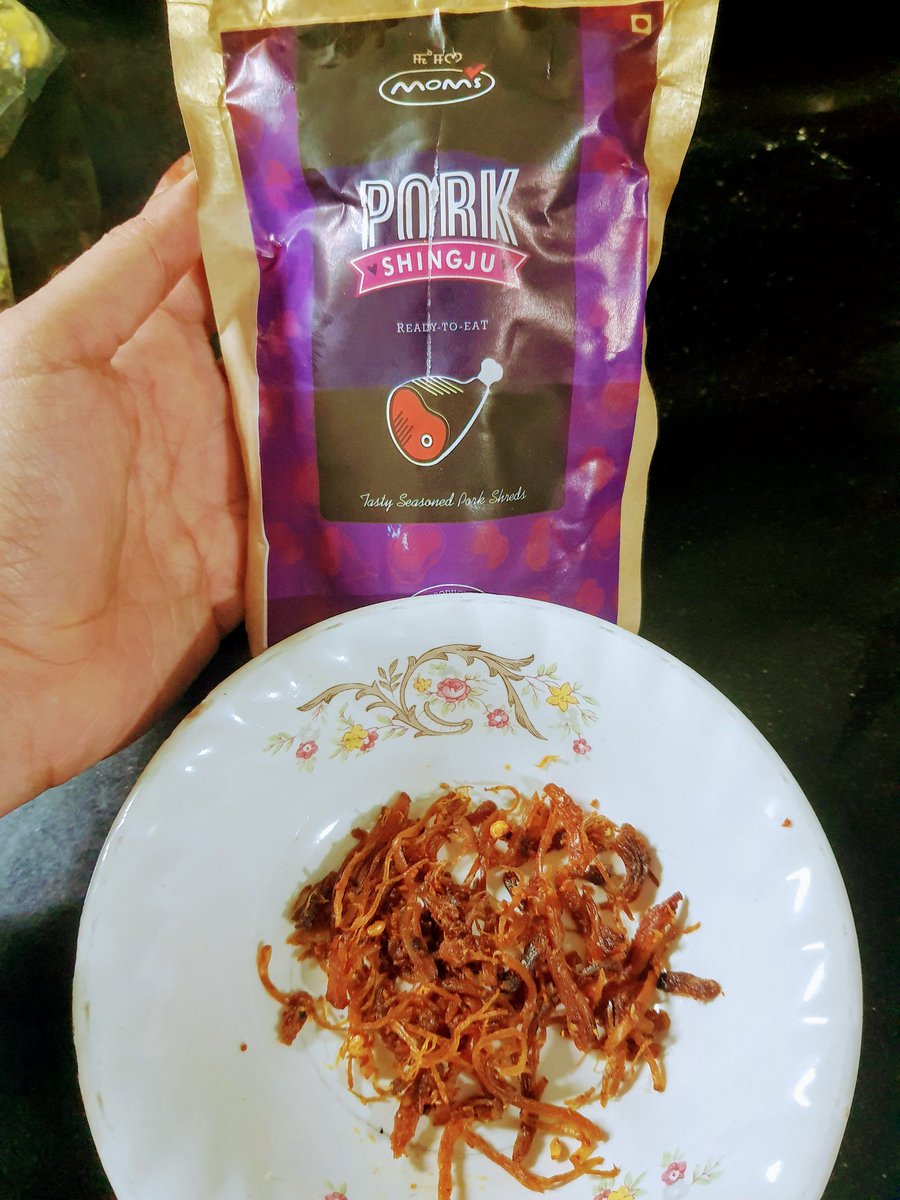 alysha_lobo's tweet photo. Interesting find on Amazon - Spicy pork shreds - perfect snack for my cabin fever and this gloomy weather 🌧⚡🕯
#monsoontwitter https://t.co/slY5O6K4FK