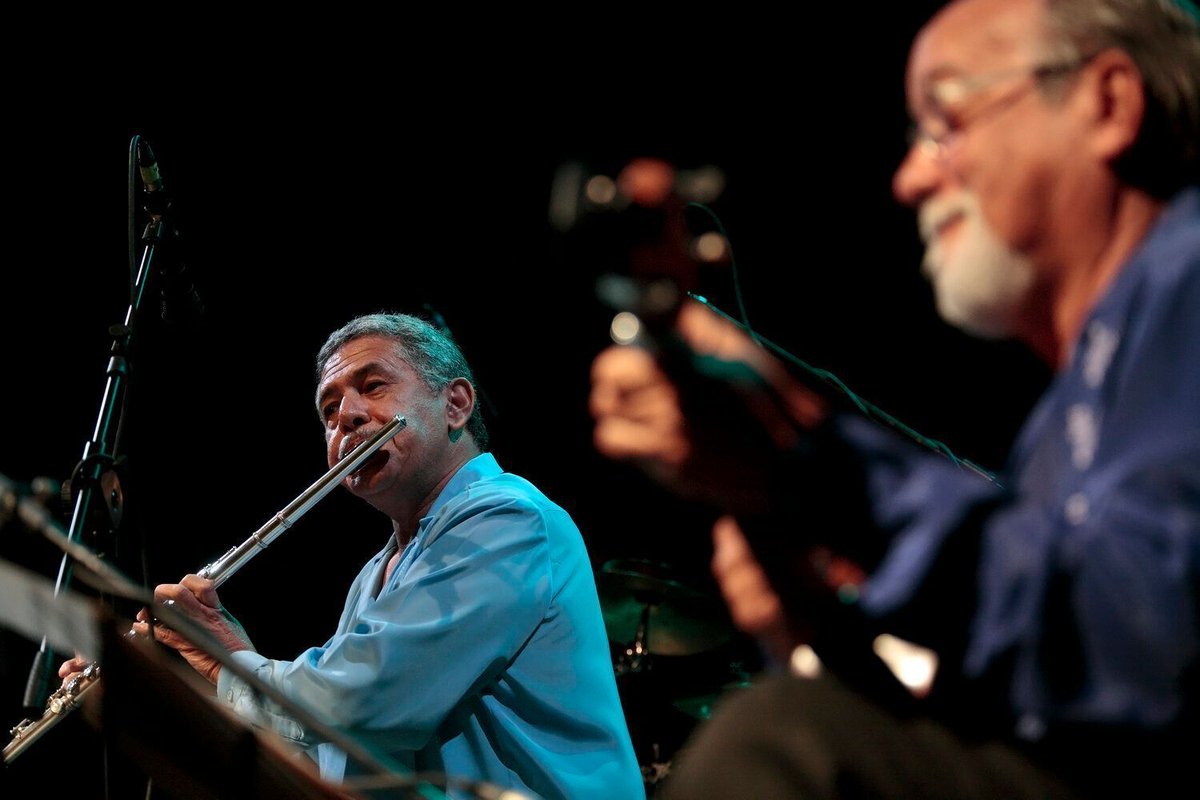 GuatacaOficial's tweet image. El maestro flautista Toñito Naranjo necesita ayuda para someterse a una cirugía de emergencia. Por acá les contamos cómo 👉🏼: bit.ly/3xEsSme