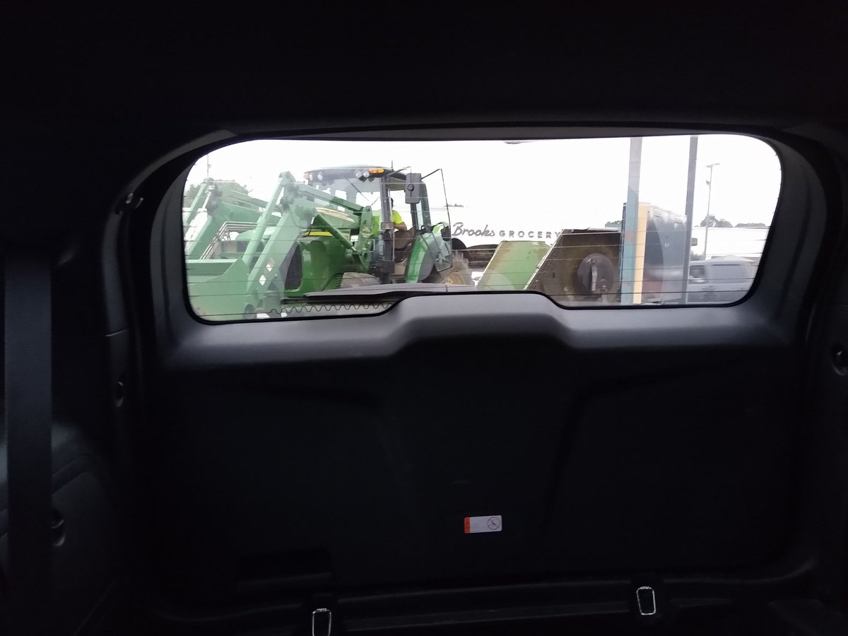 maddysaurous_rx's tweet photo. when the car behind you in the drive thru is not actually a car but a tractor pulling equipment @JohnDeere #justgirlythings #iliveinthemiddleofnowhere https://t.co/RSmOmnBjwa