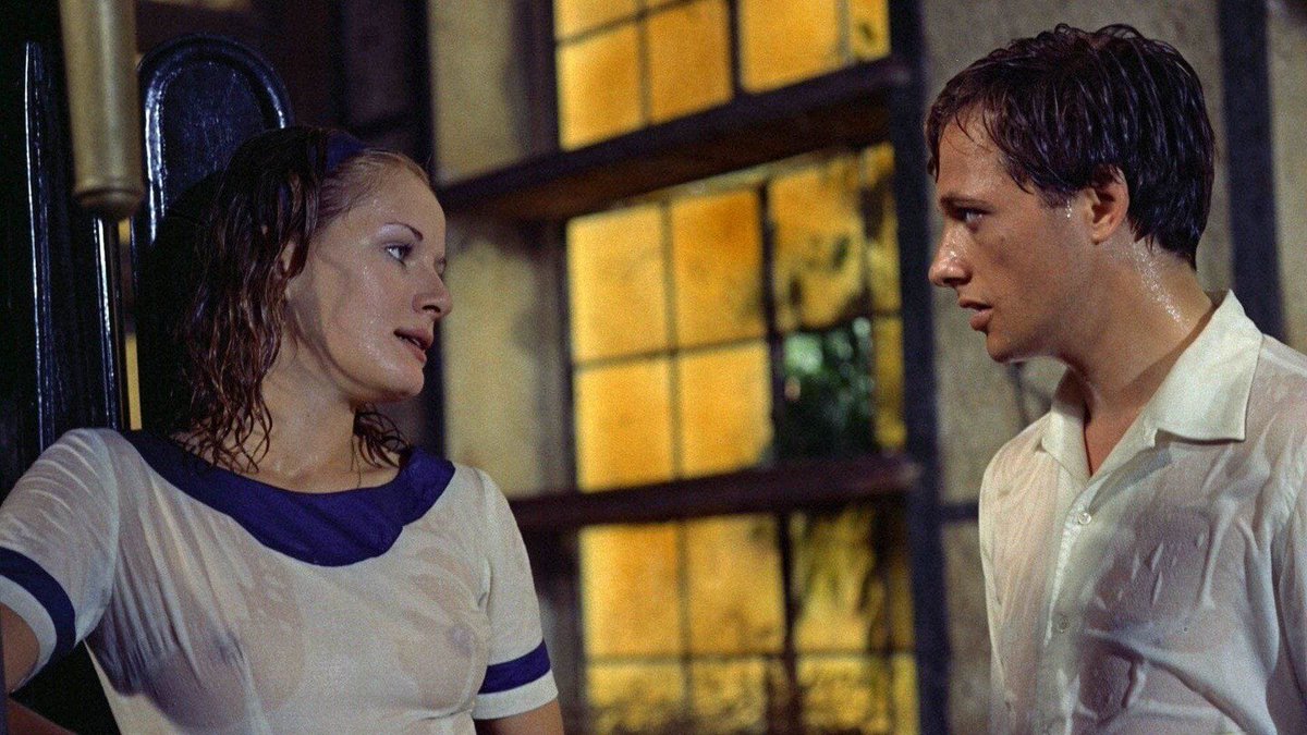 sulromanzo's tweet photo. Nel 1970, Vittorio De Sica affida a Dominique Sanda e a Lino Capolicchio i ruoli di Giorgio e Micol, protagonisti di «Il giardino dei Finzi Contini», tratto dall'omonimo romanzo di Giorgio Bassani. Che ne pensate di questa trasposizione? 
#LibriAlCinema https://t.co/LD8Jc8EnSj