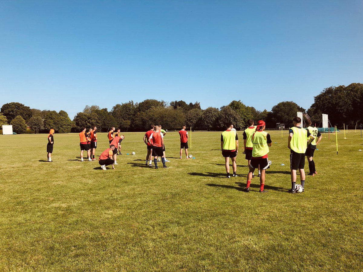 Compton_FC's tweet photo. Photos from training this morning. Good session from the lads early am. 

Next session is Wednesday evening back at the club, 7pm.
#UpTheCompton🔴⚫️ https://t.co/QARg2Mj1RM