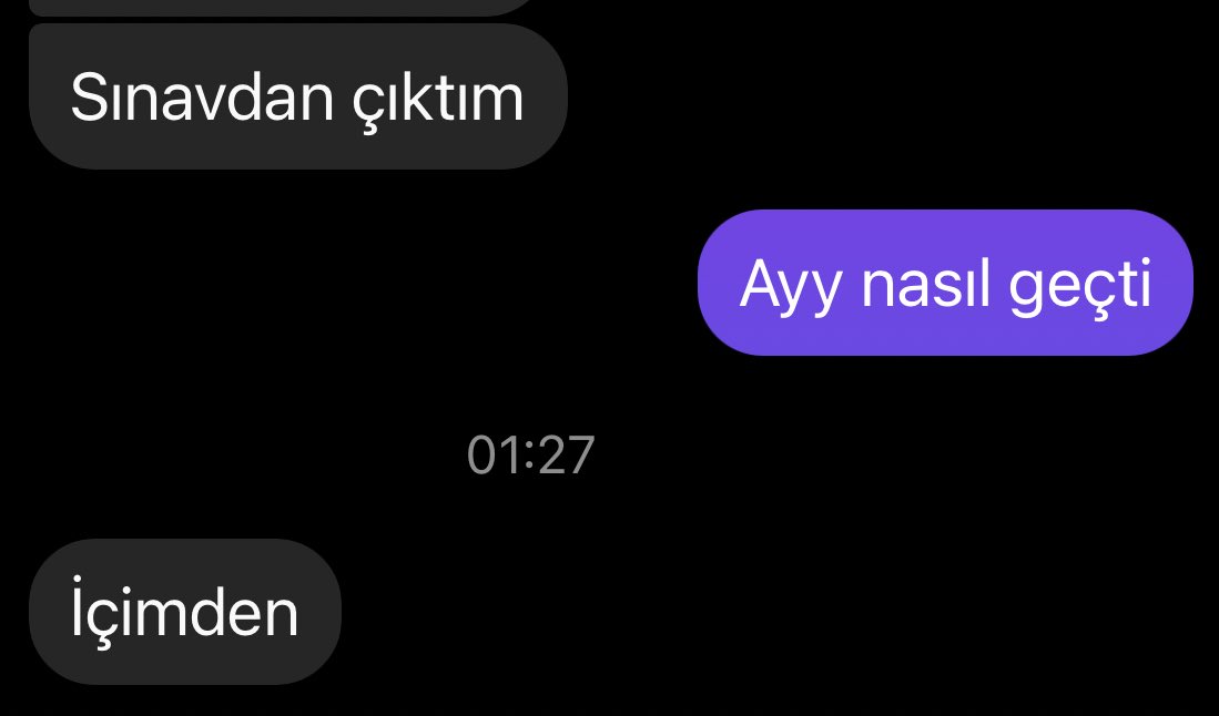 isikyildizeynep's tweet photo. Herkesin onlineda kolay sınavlarla, yatarak hukuk fakültesi geçtiğimizi zannettiği o sınav dönemi genel özeti (temsili değil) https://t.co/NdTmEOwLD5