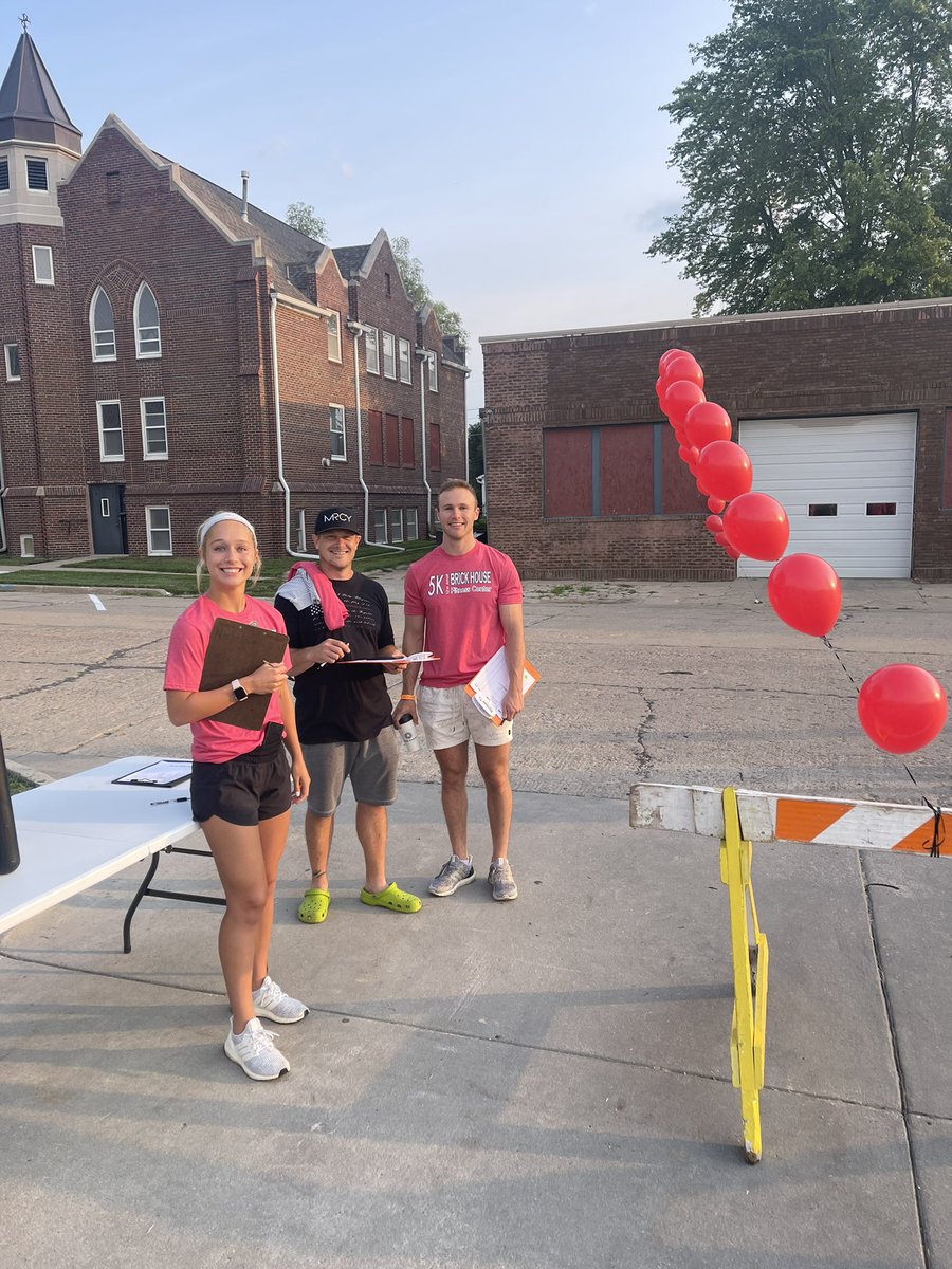 Thank you all for coming out to the 12th annual BrickHouse 5k Fun Run this morning for an awesome race! All proceeds from the event were given to the Erbst family so we thank you so much for your support! Enjoy the Stir-Up festivities and we can’t wait to see you next year!
