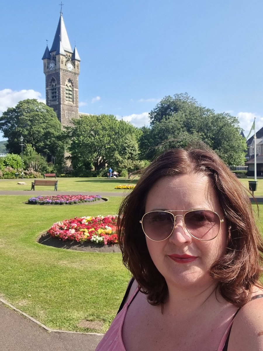 Cllrleannejones's tweet photo. Perfect Saturday afternoon in the gorgeous Victoria Gardens today, chatted to George who is one of the gardeners, absolutely lovely guy, very passionate about maintaining the gardens, it's looking immaculate. A huge well done to all.
@NPTCouncil
@NeathTCouncil
#NeathTogether https://t.co/zW8vso5pJg