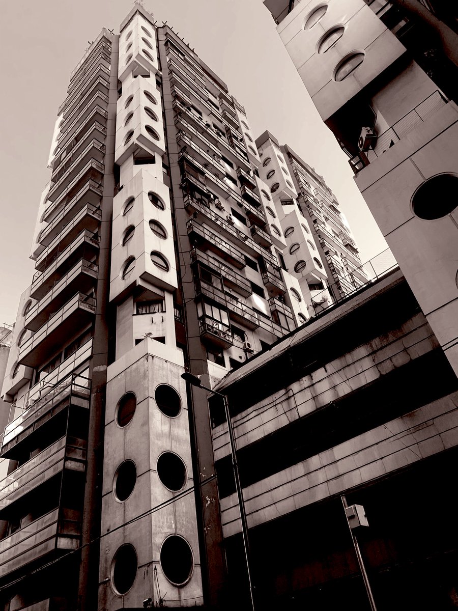 Residential brutalist towers in Barrio Norte, Buenos Aires, Argentina @BrutalHouse @SOSBrutalism #brutalism #betonbrut #brutopolis #brutal #sosbrutalism #buenosaires