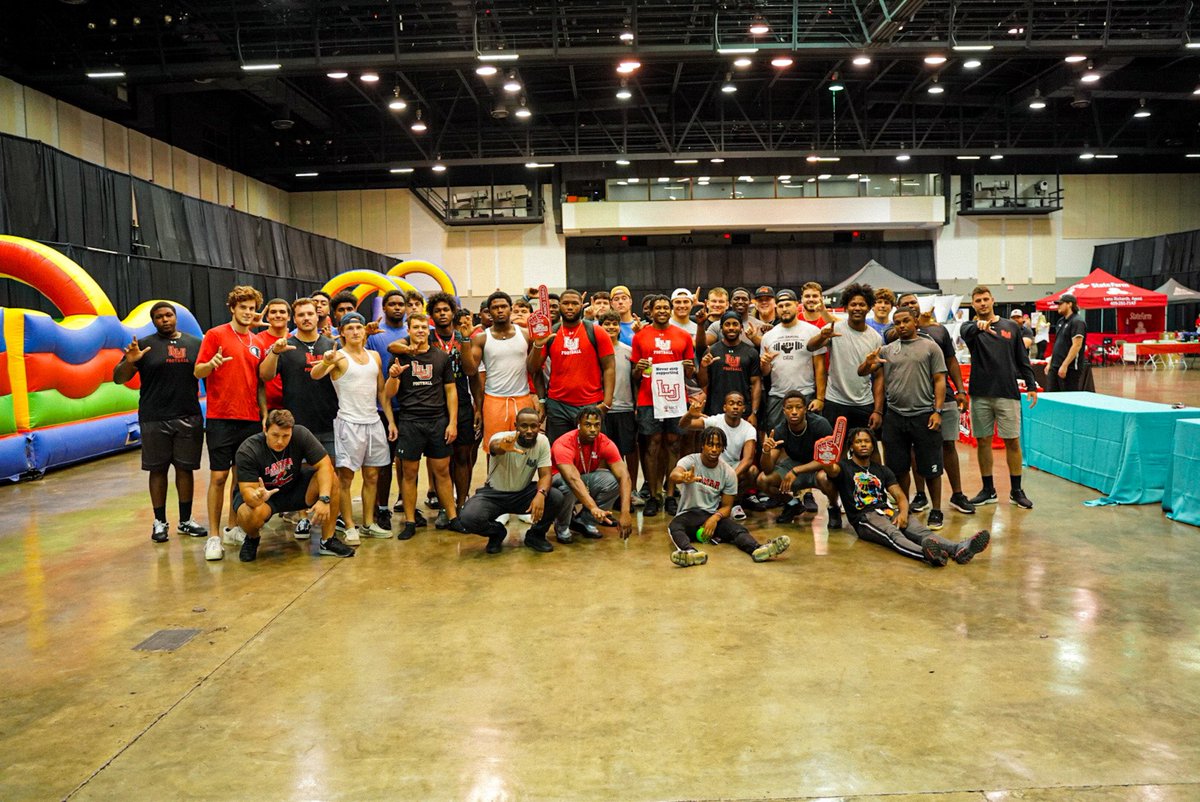 LamarAthletics's tweet photo. Come check us out at the Beaulympics! Come meet @LamarFootball and @LamarWTennis we’ll also have a special appearance from @MarcoBornAD at the dunk tank at 12:30!
#WeAreLU I @VisitBeaumontTX https://t.co/f3SX8Rxqip