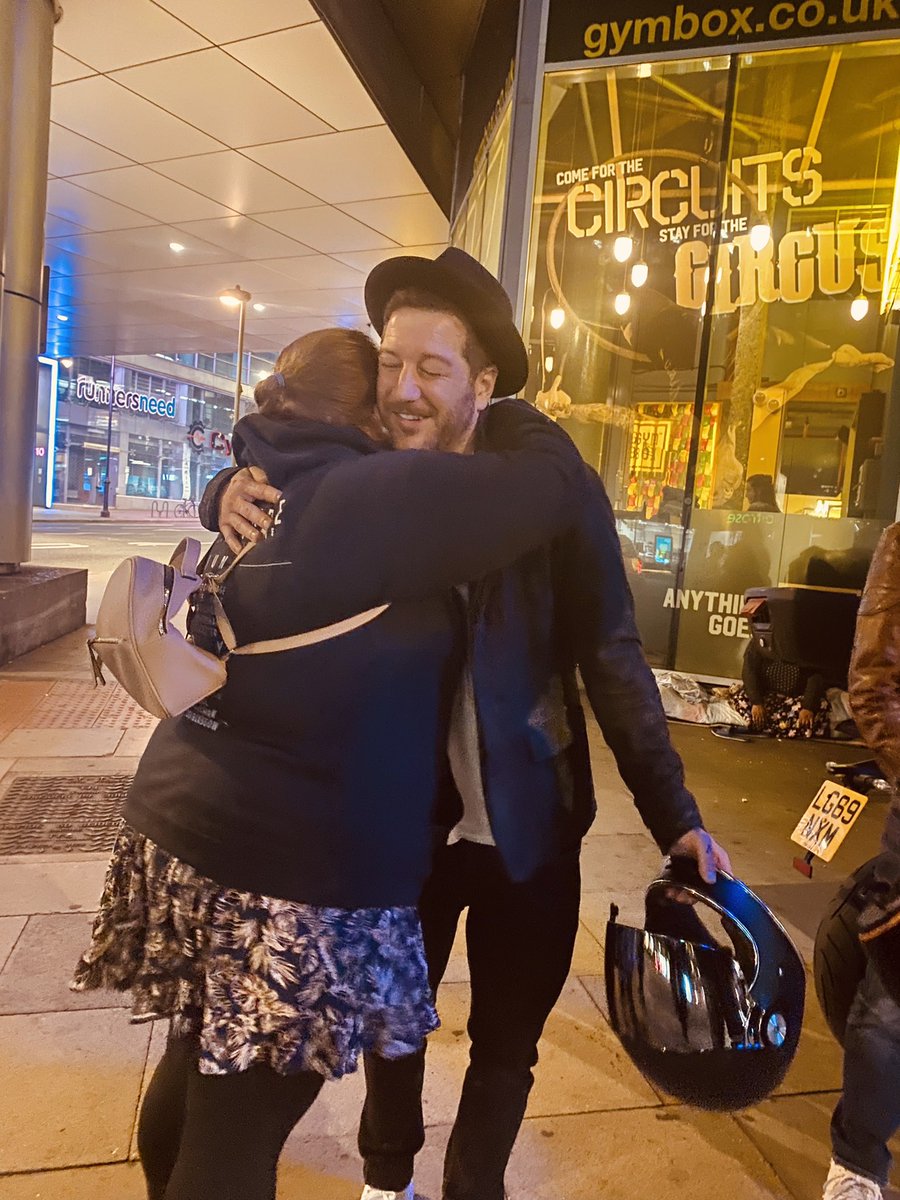 EmilyKent96's tweet photo. @MattCardle &amp; Neil.. thanks for w great fucking week!! &amp; @miffyrowe but what are we going to do tomorrow evening?!? 🎸❤️ https://t.co/NfxLqx6IqR