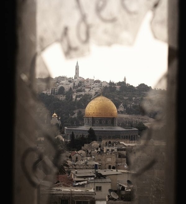 Bu gece isabet etmeyen taş kalmasın inşallah 
#StopTheRaid 
#Kudüs