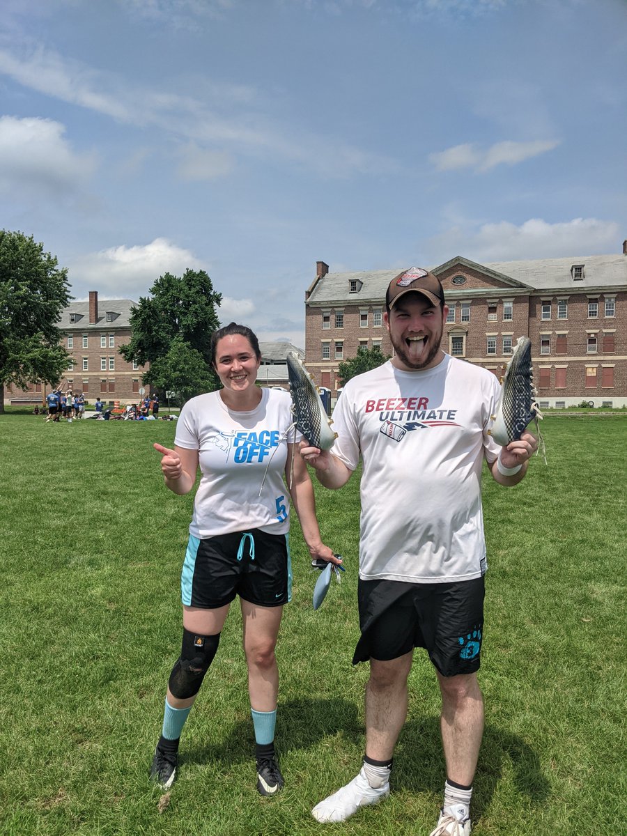 FaceOffUltimate's tweet image. Update on the Sug cleat saga: Julia had a set of cleats in her car for 2 years after someone left them at pick up. She, being the lovely human she is, offered them to Sug in case they'd fit. 

The cleats are Sug's.