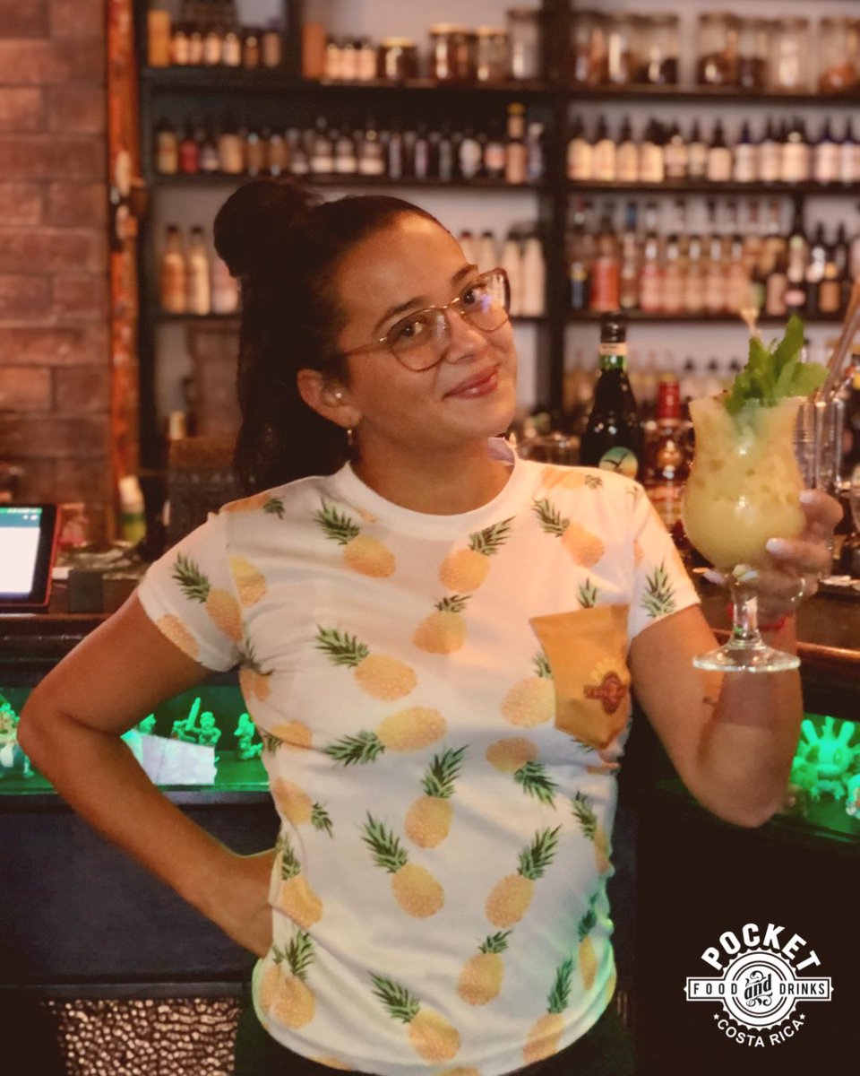 Los sábados nos preparamos para recibirlos con todas las buenas vibras y la mejor propuesta gastronómica y de coctelería a partir de la 1:00pm. 🕐

Para reservaciones al 2289-3432 ☎️
#PocketCostaRica #Bars #Restaurant  #Cocktails #CocktailBar #GinBar  #WhiskyBar #Drinks #Spirits