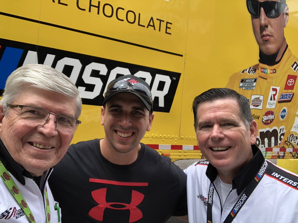 Great to see these guys back at the track here at @NHMS! @larrywlawson @CharlieChaCha 

#TeamInterstate || @JoeGibbsRacing