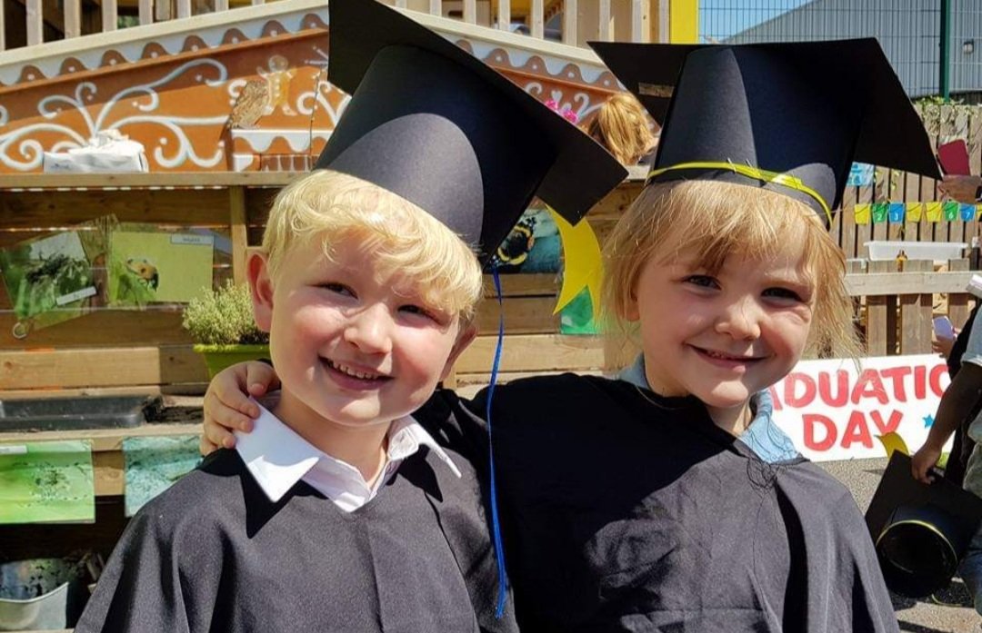 Memory popped up 😍 - now 7yr olds graduation from nursery with her 'husband'. Had a few more more since then - memories and husbands 🤣