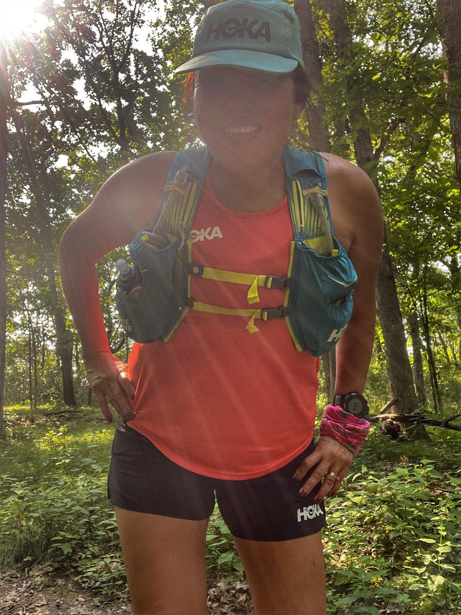 Mom74Run's tweet image. 24.32 miles done! 100k training &amp;amp; time for a nap. Beautiful sunrise. Happy weekend.🙌🏽 #nativerunner #timetofly #100ktraining #trailrunner #navajo #run #ultra