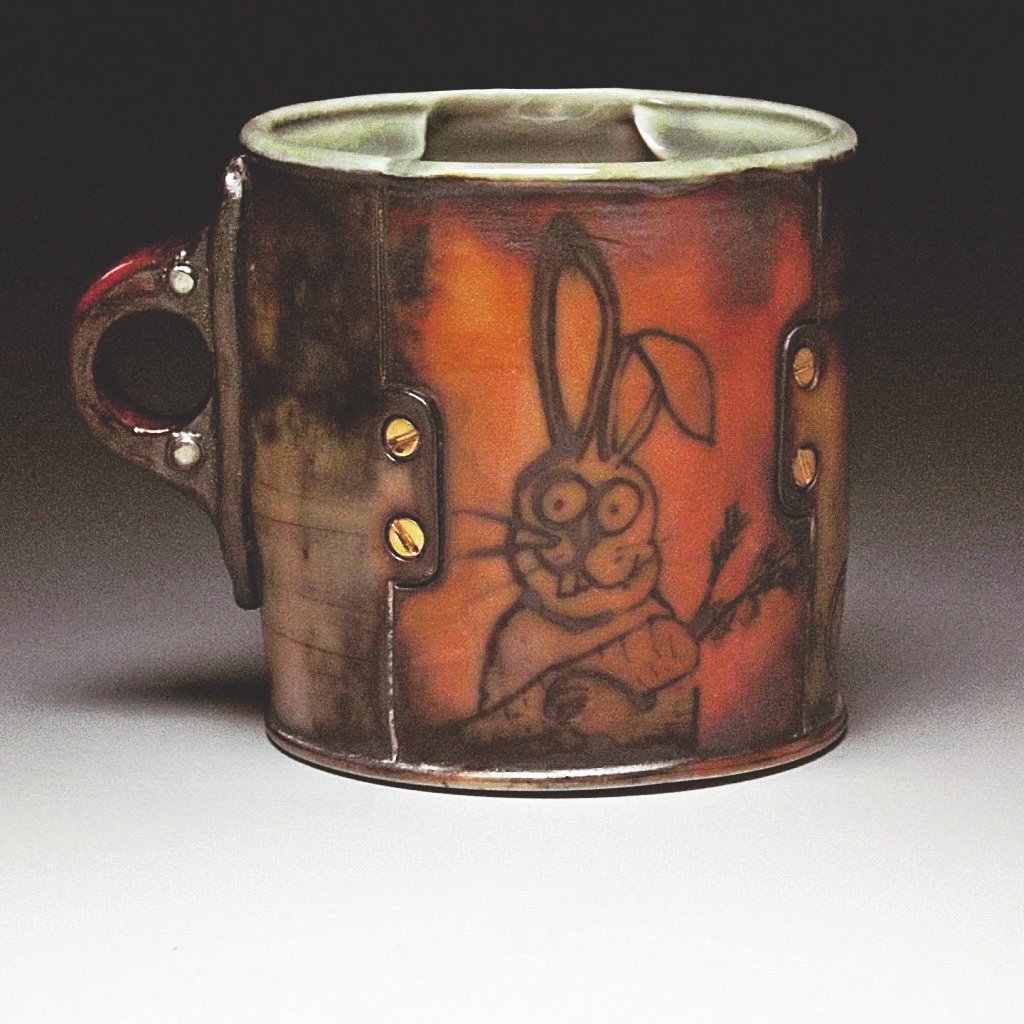 ClayCrafting's tweet photo. We've got a bit of a scoop this month! It's a 6-page spread all about @timseeclay, answerer of questions, quasher of clay-myths and all-round clay community good-guy. Who is he, and why does he paint robot stories on his wood-fired pots? <thread> #claybuddies #timsee #timseeclay https://t.co/hmIsnQz2nF