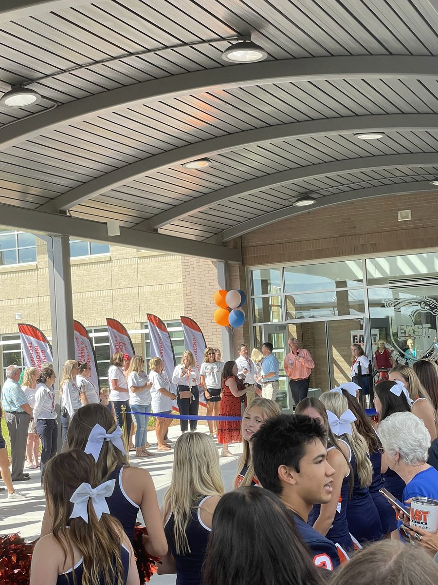FCSSecondaryDIR's tweet photo. What a great morning for the @EastForsythHS community! Congrats on a job well-done Mr. Cheney and team! @FCSchoolsGA https://t.co/IVkTJSF31e
