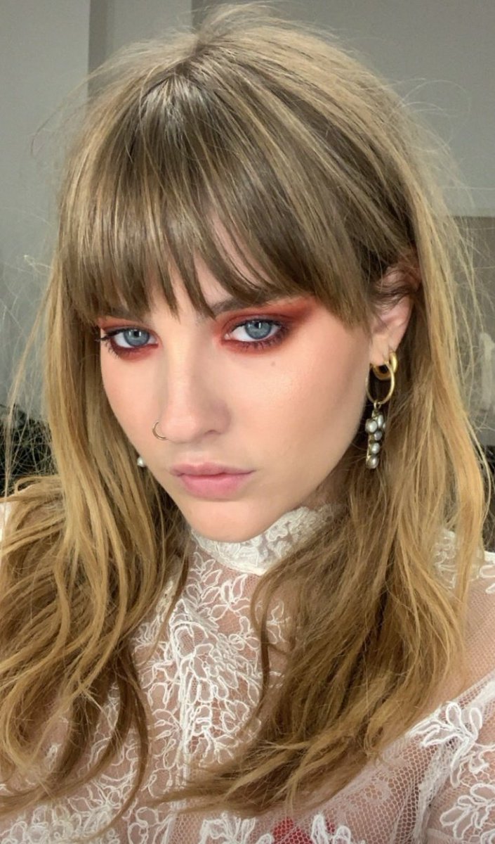 victoria de angelis tweet media
