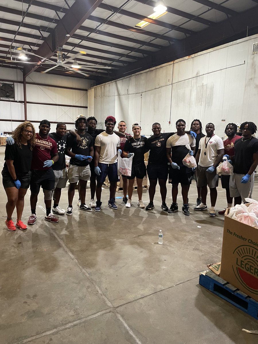 Great way to start the weekend and morning with SERVICE. 
Thank you <a href="/SecondHarvestBB/">Second Harvest of the Big Bend</a> for allowing the LB Unit to come and assist in your phenomenal mission.