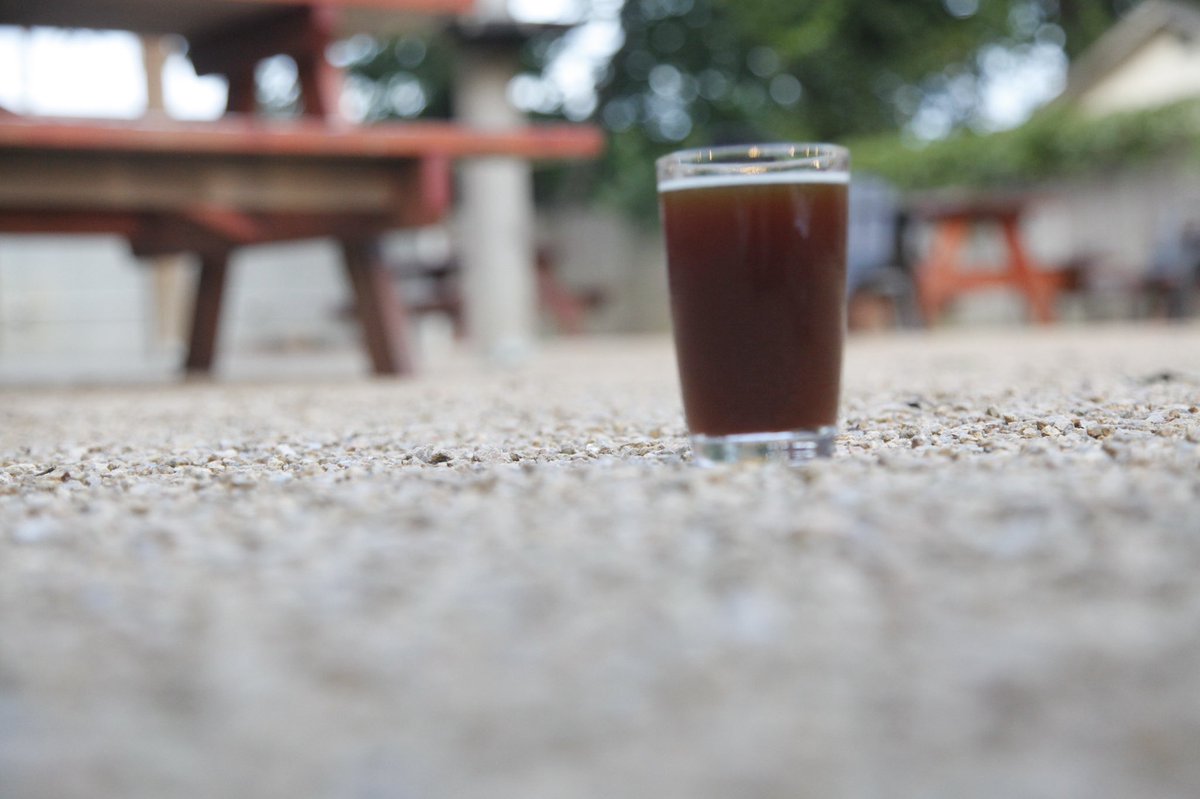 Ahh, it’s the perfect Saturday for a beer at Dead Armadillo.